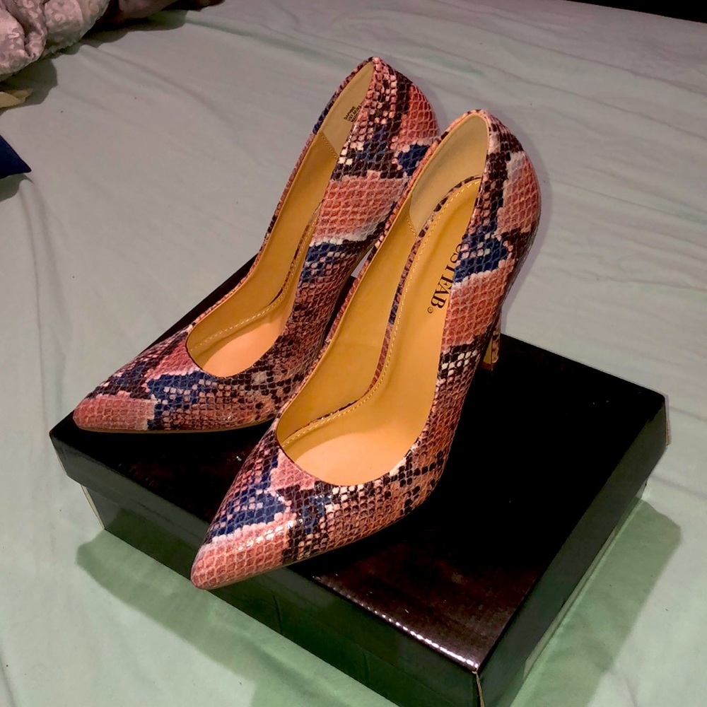 Pink snakeskin heels